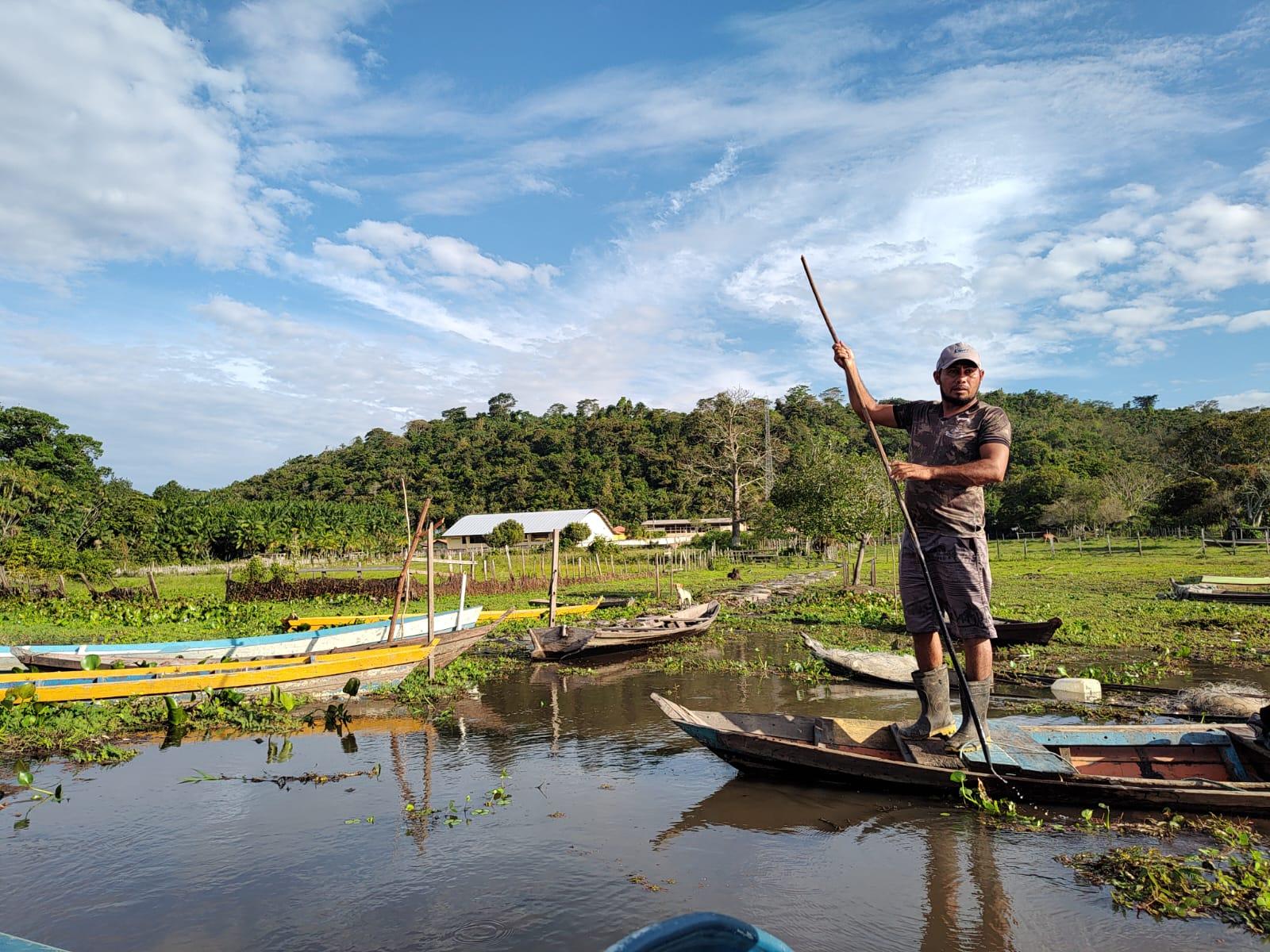 Bruno Ubiali: Fishing with highly skilled fishermen at Quilombo Tiningu, a traditional territory of descendants of enslaved people (Maroon Community) in Santarém, Pará, Brazilian Amazon.