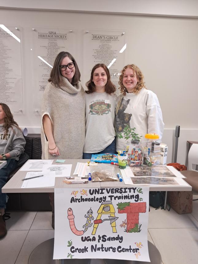 Dr. Danielle Riebe and students shared hands-on activities to show their archaeological research at Sandy Creek. Participants won prizes for identifying artifacts!